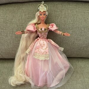 Mattel Barbie Fairy Tale Princess Rapunzel Doll 1997 Vtg Collectible Accessories